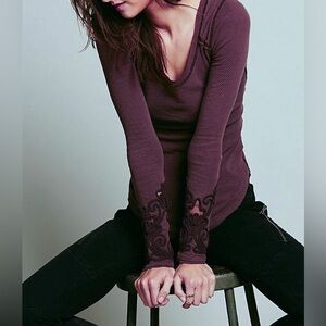 Free People Masquerade Cuff Thermal size extra small purple
